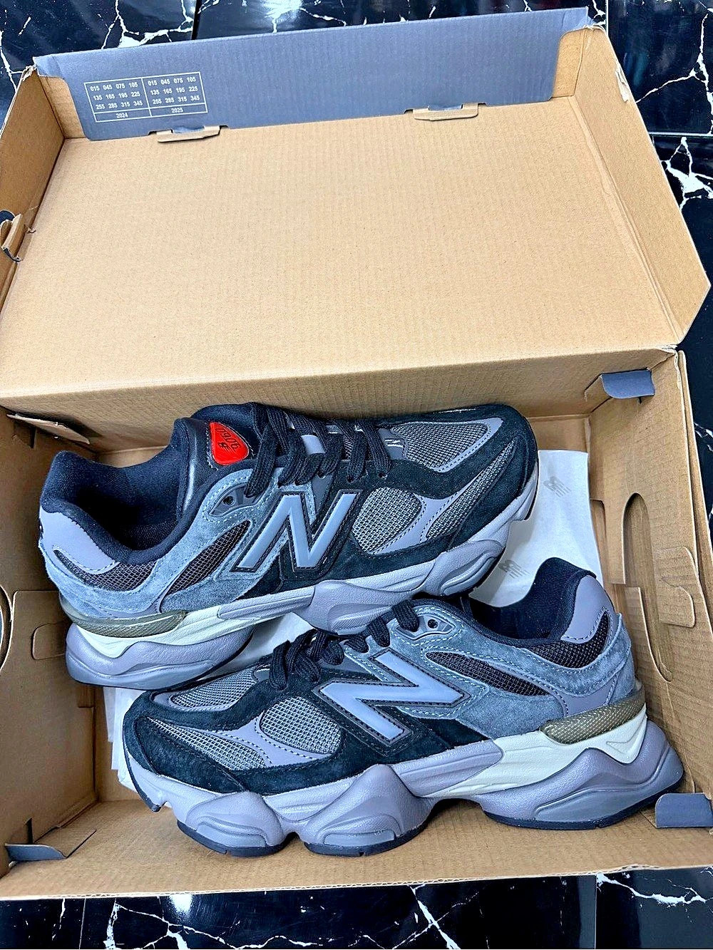 New Balance 9060 - Picture 2 of 2